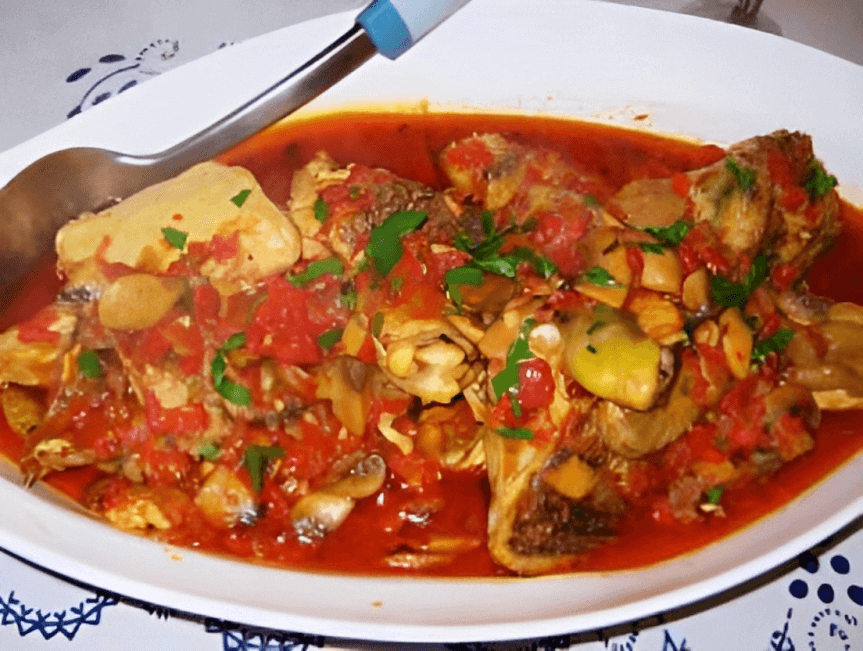 FRANGO À CACCIATORE