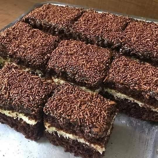 Bolo de Prestígio Gelado com Recheio Trufado Cremoso