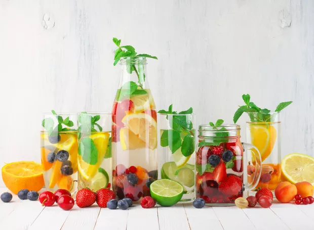Água aromatizada com frutas