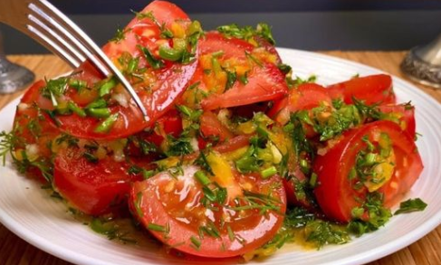 Salada Mágica de Tomate